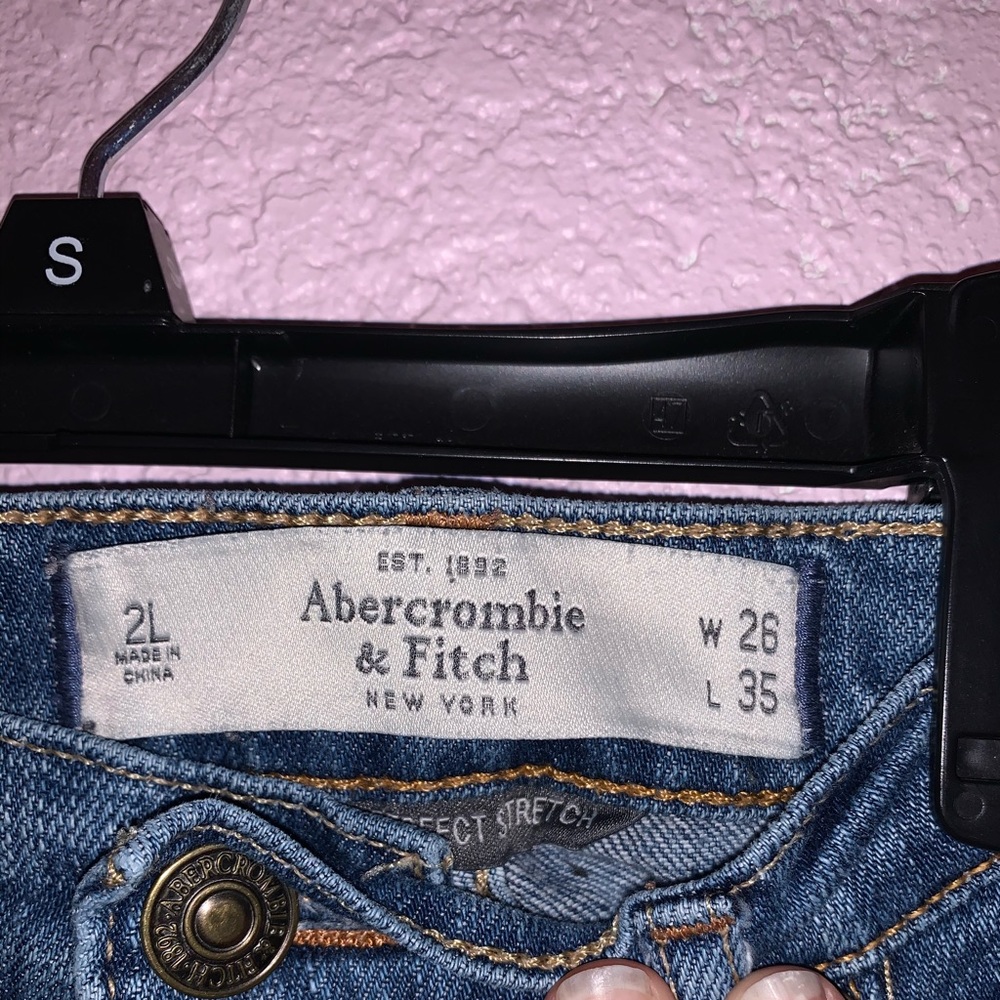 Abercrombie jeans - Picture 3 of 3